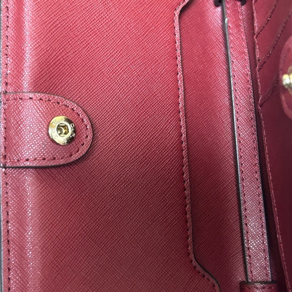 Henri Bendel Red Saffiano Leather Crossbody Bag Approx. 7 x 4 - Picture 12 of 17